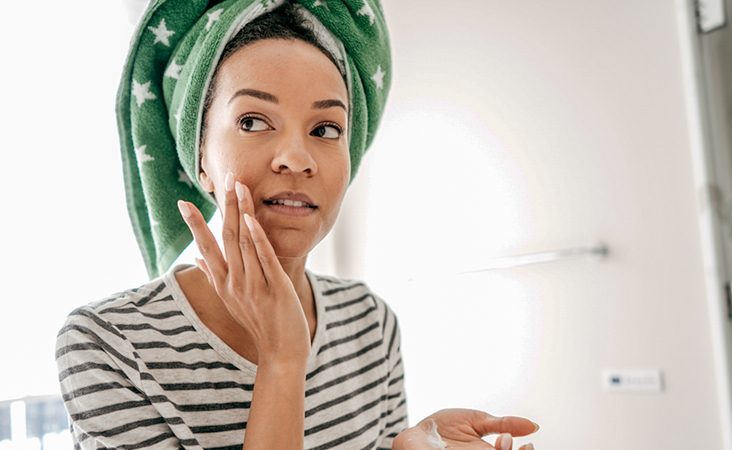 Is Slugging the Skincare Remedy for Dry Skin ?